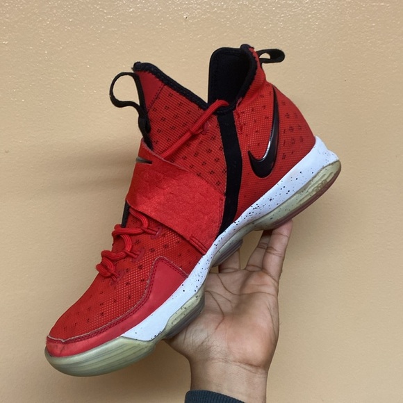 Nike Lebron 14 “Red Brick Road University Red” - Picture 9 of 17